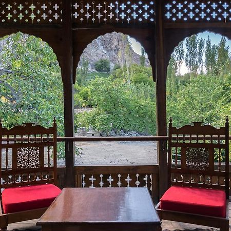 Serena Khaplu Palace Exterior foto
