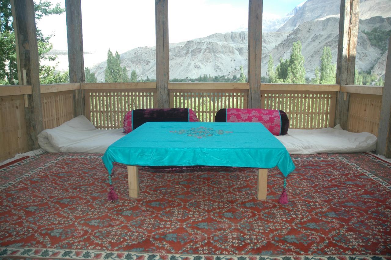 Serena Khaplu Palace Exterior foto